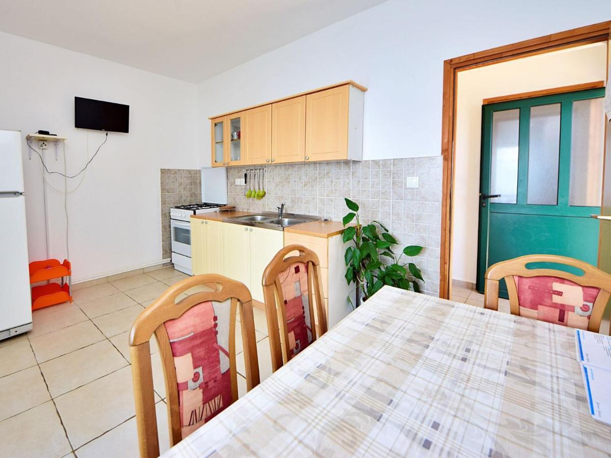 Holiday Home Tina - Hvr501 By Interhome Gdinj Esterno foto