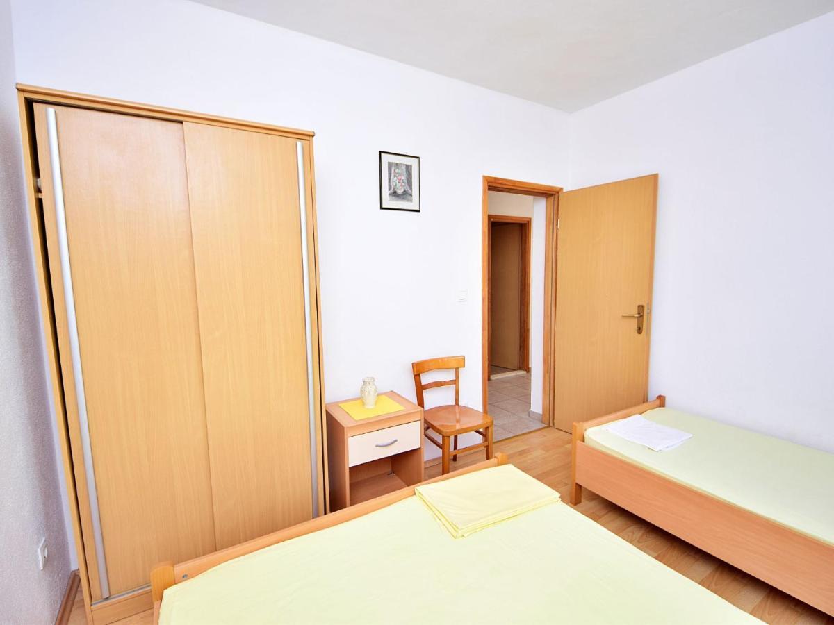 Holiday Home Tina - Hvr501 By Interhome Gdinj Esterno foto